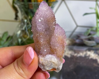 Mini cristal de cuarzo espíritu lavanda – Evolución espiritual, conexión, tercer ojo