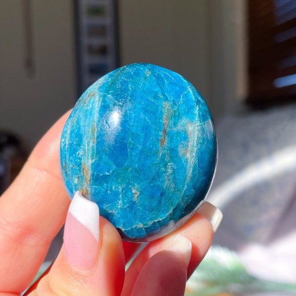 Blue Apatite Palm Stone - Blue Green Apatite Palm Stone - Healing Crystals - Healing Stones -