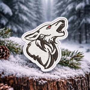 Howling Wolf Patch/Iron-On Patch/Wild Animal Badge/Nature/Embroidered Sew-On Decorative Applique for Clothing Vest/Jacket Hat Backpack Bags