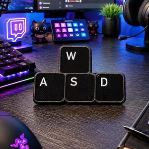 WASDキーパッチ/アイロン接着パッチ/ギーク＆ゲーマー/PCコンソール/レトロゲーマー/衣類（ベスト、ジャケット、帽子、バックパック用）刺繍縫い付けアップリケ