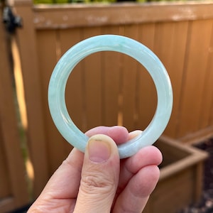 24145-L Certified Untreated Grade A Jade Bracelet - Round 51mm (缅甸翡翠A货手镯Burmese Jadeite Bangle, Apple Green 甜果绿)