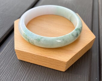 YS016-L 56.1mm Certified Untreated Grade A Jade Bracelet｜Burmese Jadeite Bangle 缅甸翡翠A货手镯｜Round Light Green wirh Floral Pattern 晴绿飘花正圈