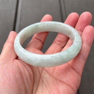 24020-L Certified Untreated Grade A Jade Bracelet - Round 53.5mm (缅甸翡翠A货手镯Burmese Jadeite Bangle, Light Green 冰晴绿)