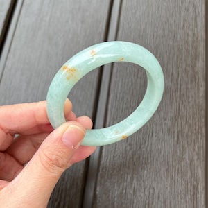 24114-L Certified Untreated Grade A Jade Bracelet - Round 56.3mm (缅甸翡翠A货手镯Burmese Jadeite Bangle, Apple Green with Red Spots 苹果绿红翡洒金桂花糕)