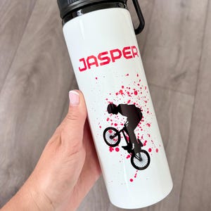 Botella de agua personalizada con temática de bicicleta BMX para niños o niñas. Regalos para ciclistas de BMX.