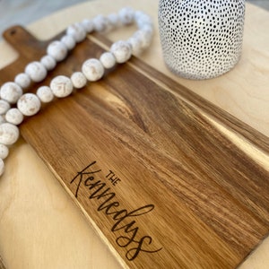 Personalisiertes Charcuteriebrett, Muttertagsgeschenk, benutzerdefinierte Käsebrett, graviertes Schneidebrett