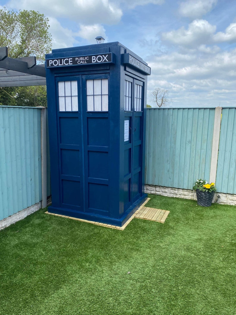 Full Size Tardis image 3