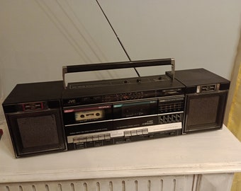 RADIO JVC PC W35