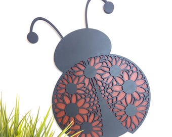 Daisy Lady Bug Wall Hanging, Door, or Shelf Decor