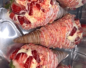 BEST RECIPE For Strawberry Crunch Cheesecake Cones Download.