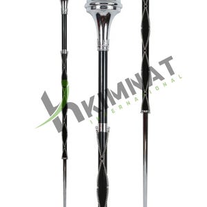 Puede incluir: Tres mazas ceremoniales con copas plateadas y astiles negros. Las mazas tienen cadenas decorativas y detalles en forma de diamante. El logotipo "KIMNAT INTERNATIONAL" es visible en el fondo.