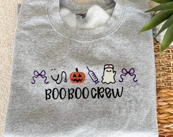 Halloween-Sweatshirt für Krankenschwestern, Boo Boo Crew | Individuell besticktes Sweatshirt für die Gruselsaison