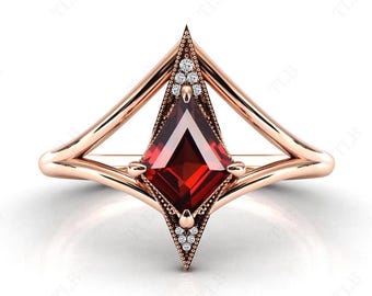 Vintage Kite Shaped Garnet Wedding Ring For Women Red Gemstone Ring 14k Gold Garnet Engagement Ring Vintage Anniversary Ring Gift For Women