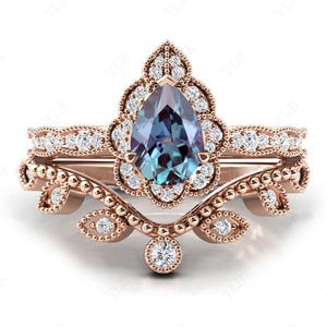 Pear Cut Alexandrite Engagement Ring Set For Women Art Deco Alexnadrite Halo Wedding Ring Set Antique 2Pce Bridal Ring Set Gift For Women