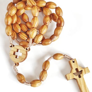 Coroncina del Rosario Cattolico Collana Sacra Collana dello Spirito Santo Legno d'ulivo da Medjugorje Rosari + Biglietto d'auguri