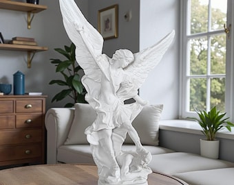 大天使ミカエル像、高さ 25 cm、白または色付き大理石粉 | トスカーナ