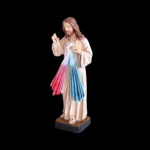 Statue of Merciful Jesus Divine Mercy of Jesus