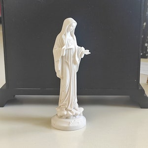 Estatua de Medjugorje, estatua de Nuestra Señora de Medjugorje, estatua de la Virgen María Colina de las Apariciones, estatua de la Reina de la Paz