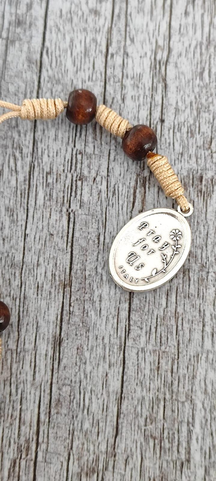 St Dymphna Rosary Chaplet - Patron Saint of Mental Health Medals - Etsy