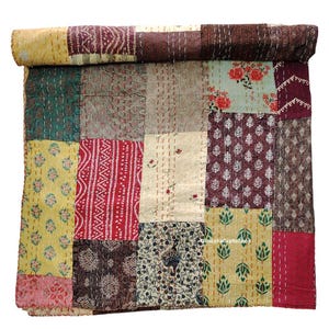 Patchwork bomulls Kantha-täcke: Vändbart indiskt sängklädsel