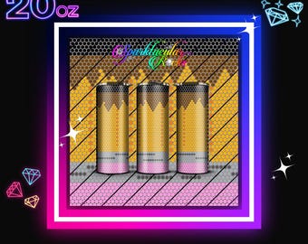 Puede incluir: Un vaso de 591 ml con un diseño de lápiz. El vaso presenta un diseño de lápiz amarillo y gris con una base de goma rosa. El fondo tiene un patrón de panal y el texto "Sparktacular Rocks". El vaso está rodeado por un borde rosa y azul neón.