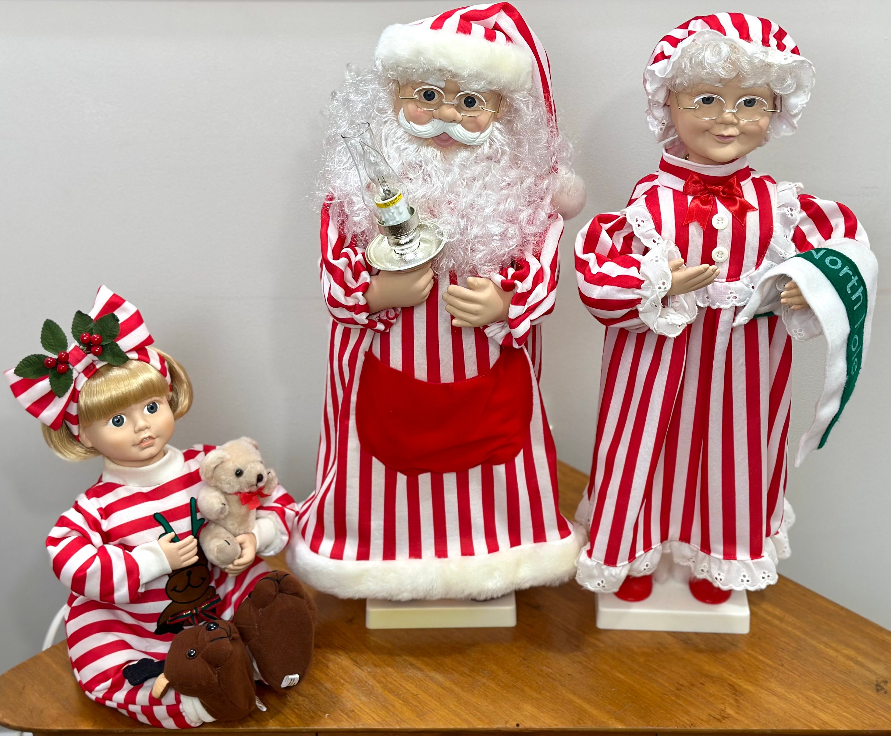 Original Telco Christmas Motion-ettes Mr. & Mrs. Santa Claus With