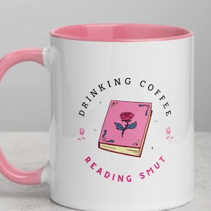 Kaffeetrinker, Reading Smut Becher // Bookish Becher, Bookish Merch, würziger Buchmerch