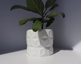 CANDIAC | Eco-friendly Indoor Planter Pot and Storage Container | Minimalist Design for Plants and Flowers | Shatterproof