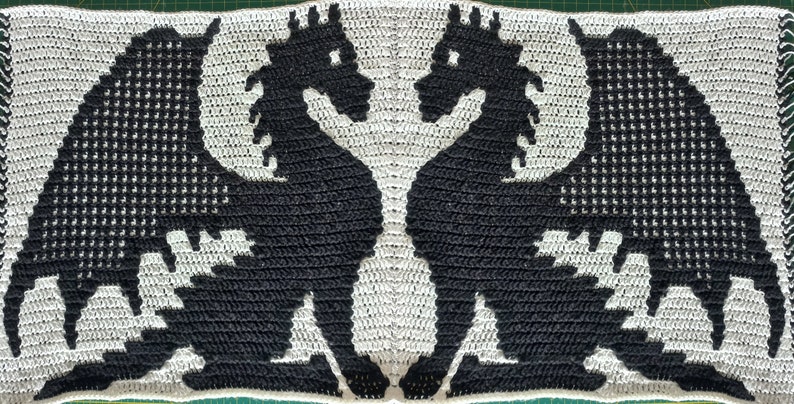Mosaic crochet patttern dragons by Jos Campaner