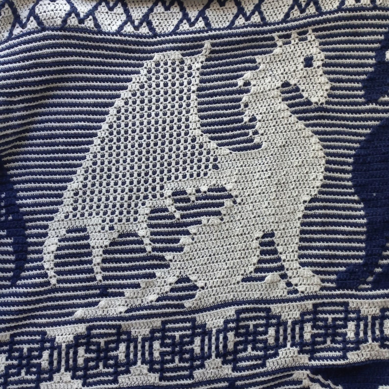 Mosaic crochet patttern dragons by Jos Campaner