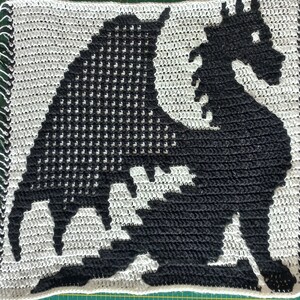 Mosaic crochet patttern dragons by Jos Campaner