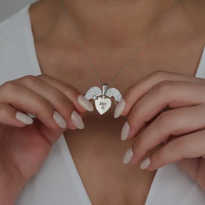 Öffnende geflügelte Steinherz Pop-Up-Halskette, Flügel Herz Name Halskette Geschenk für ihre Namenskette Frau Freundin Frau Muttertagsgeschenk