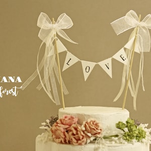 LOVE Wedding Cake Banner, Rustykalna ozdoba na tort weselny, Niestandardowe chorągiewki na tort, Spersonalizowana ozdoba na tort weselny, Girlanda na tort, ozdoba na deser