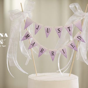 Baner na tort weselny Just Married, rustykalny topper na tort weselny, spersonalizowany chorągiewka na tort, spersonalizowany topper na tort weselny, girlanda na tort, topper na tort
