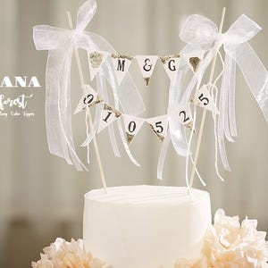 Initials date wedding cake topper,Just Married Wedding Cake Banner,Rustic wedding Cake topper,Custom Cake Bunting,Cake Garland,pie topper
