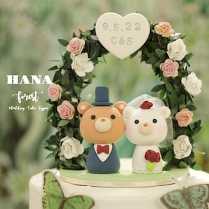 bear wedding cake topper,bride and groom cake topper,handmade couple cake topper,custom wedding cake topper,birthday cake topper,anniversary