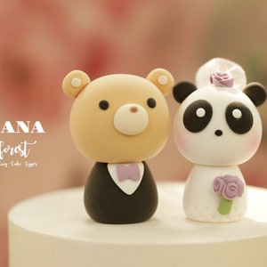 panda and bear wedding cake topper,bride and groom cake topper,panda and polar bear cake topper,custom cake topper,birthday cake topper