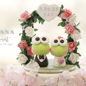 frog wedding cake topper,grogs couple bride and groom cake topper,handmade frog cake topper,custom wedding cake topper,birthday cake topper