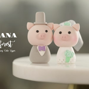 pig wedding cake topper,bride and groom piggy cake topper,piglet couple cake topper,custom wedding cake topper,birthday cake topper