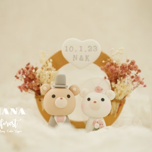 bear wedding cake topper,bride and groom cake topper,handmade couple cake topper,custom wedding cake topper,birthday cake topper,anniversary
