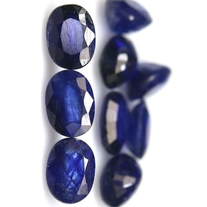 Thailand sapphires oval shape approx. 7 x 9 mm (2.20-2.30 carats)