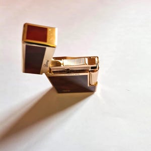 Vintage lighter/Elegant design lighter/Collector&#39;s lighter