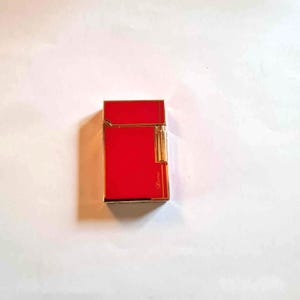 Vintage lighter/vintage design lighter/red lighter