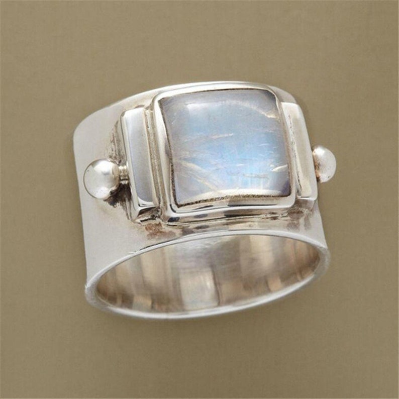 Cooler Vintage Mondstein Ring in Silber Plated Bild 1