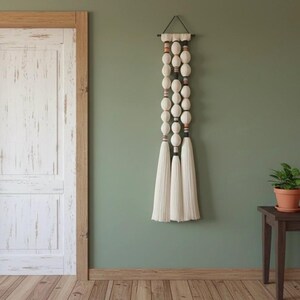 Handwoven Macrame Wall Hanging: Boho Lomas Style Rope Knot Decor