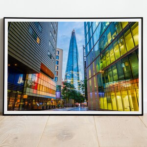 Impressão The Shard - Marco de Londres, Foto emoldurada, Tela esticada, Fotografia urbana, Belas artes, Arte de parede original, Cartão postal, Pôster, Inglaterra