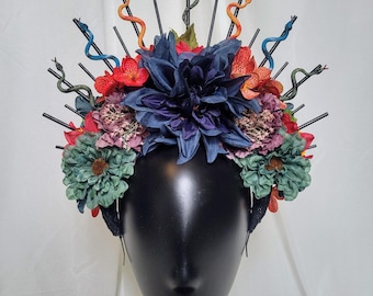 Medusa Crown / Halo Crown / Flower Crown / Greek Goddess / Snake Crown / Snake Headpiece / Fantasy Cosplay / Halloween Costume / Medusa