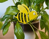 Metal Bee Plant Pot Decoration - Ideal Christmas Gift - Home, Outdoor & Garden Gift - Flower Box Art