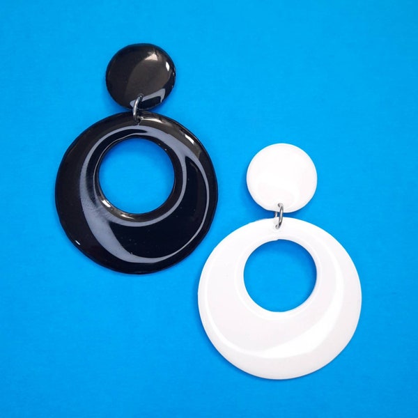 Black/White 60s Retro Circle Earrings: Mix & Match Mid Century Mod Hoops