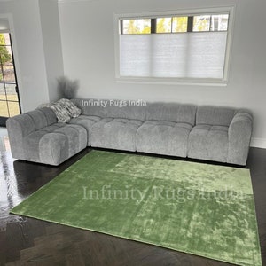 Green rug Silk Carpet for Living room bedroom, Art Silk carpet Green Silk Area Rug for bedroom living Room. Silk Shiny Soft Custom Carpet